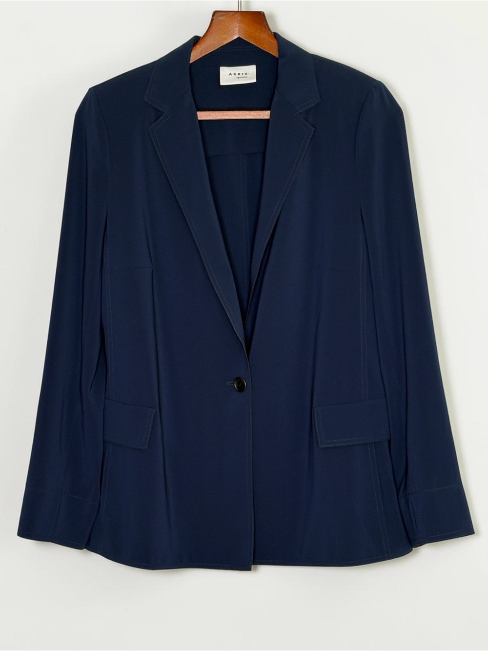 AKRIS PUNTO Blue 1-Button Tech Blazer US Size 10 Faux Pockets Split Cuff